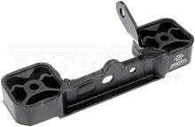 Charger l'image dans la galerie, 03500 Exhaust System Hanger Dorman - HELP Canada