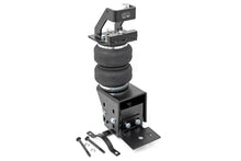 Charger l'image dans la galerie, 10020C Air Spring Kit w/Compressor - Ford Super Duty 4WD (2005-2016) Rough Country Canada
