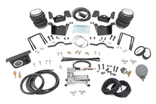 Charger l'image dans la galerie, 10007C Air Spring Kit w/compressor - 0-7.5" Lift - Chevy/GMC 2500HD/3500HD (11-19) Rough Country Canada