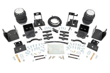 Charger l'image dans la galerie, 10020 Air Spring Kit - 3-6" Lifts - Ford Super Duty 4WD (2005-2016) Rough Country Canada
