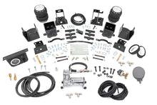 Charger l&#39;image dans la galerie, 10020C Air Spring Kit w/Compressor - Ford Super Duty 4WD (2005-2016) Rough Country Canada