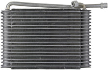 Charger l'image dans la galerie, 1054599 Spectra Premium A/C Evaporator Core Spectra Premium Canada