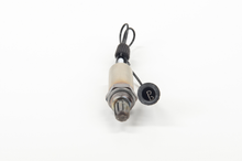 Charger l'image dans la galerie, 11051 Actual OE Oxygen Sensor Bosch Canada