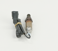 Charger l'image dans la galerie, 12200 Oxygen Sensor Bosch Canada