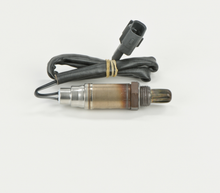 Charger l'image dans la galerie, 12200 Oxygen Sensor Bosch Canada