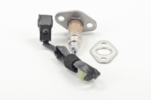 Charger l'image dans la galerie, 12202 Oxygen Sensor Bosch Canada