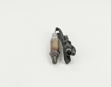 Charger l'image dans la galerie, 13038 Oxygen Sensor Bosch Canada