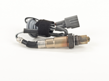 Charger l'image dans la galerie, 13056 Oxygen Sensor Bosch Canada