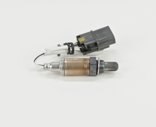 Load image into Gallery viewer, 13262 Oxygen Sensor Bosch Canada
