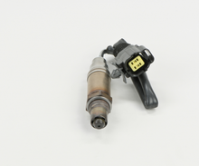 Load image into Gallery viewer, 13287 Engineered Oxygen Sensor Bosch Canada
