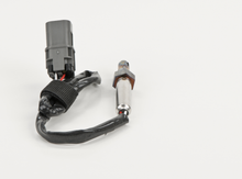 Load image into Gallery viewer, 13385 Oxygen Sensor Bosch Canada