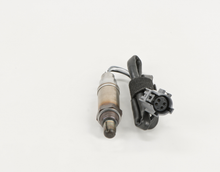 Charger l'image dans la galerie, 13399 Oxygen Sensor Bosch Canada