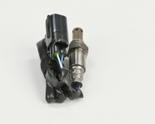 Load image into Gallery viewer, 13514 Wide-band Oxygen Sensor Bosch Canada