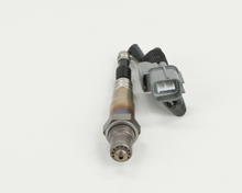 Charger l'image dans la galerie, 13539 Oxygen Sensor Bosch Canada