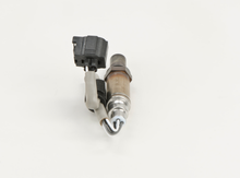 Charger l'image dans la galerie, 13610 Oxygen Sensor Bosch Canada