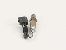 Charger l'image dans la galerie, 13672 Oxygen Sensor Bosch Canada
