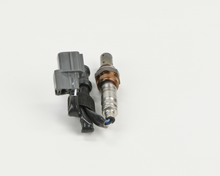 Load image into Gallery viewer, 13678 Wide-band Oxygen Sensor Bosch Canada