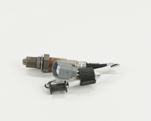 Load image into Gallery viewer, 13685 Oxygen Sensor Bosch Canada