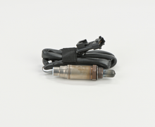 Charger l'image dans la galerie, 13721 Actual OE Oxygen Sensor Bosch Canada
