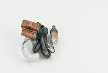 Load image into Gallery viewer, 13740 Oxygen Sensor Bosch Canada