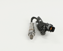 Load image into Gallery viewer, 13747 Oxygen Sensor Bosch Canada