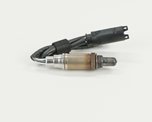 Load image into Gallery viewer, 13752 Oxygen Sensor Bosch Canada