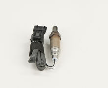 Charger l'image dans la galerie, 13817 Oxygen Sensor Bosch Canada