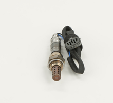 Load image into Gallery viewer, 13841 Oxygen Sensor Bosch Canada