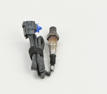 Charger l'image dans la galerie, 13885 Engineered Oxygen Sensor Bosch Canada