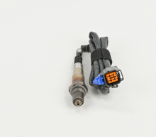 Charger l'image dans la galerie, 13885 Engineered Oxygen Sensor Bosch Canada