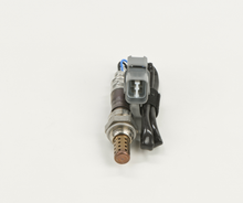 Charger l'image dans la galerie, 13938 Oxygen Sensor Bosch Canada