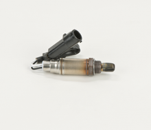Charger l'image dans la galerie, 13942 Engineered Oxygen Sensor Bosch Canada