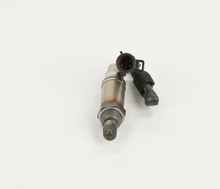 Charger l'image dans la galerie, 13942 Engineered Oxygen Sensor Bosch Canada