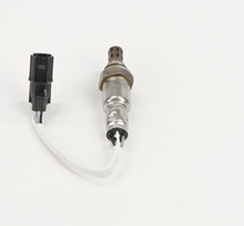 Charger l'image dans la galerie, 13961 Oxygen Sensor Bosch Canada