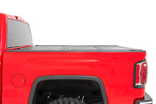 Load image into Gallery viewer, 47119651 Hard Low Profile Bed Cover - 6'7" Bed - Rail Cap - Chevy/GMC 1500/2500HD/3500HD (14-19) Rough Country Canada