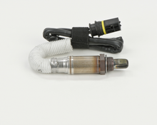 Charger l'image dans la galerie, 15003 Oxygen Sensor Bosch Canada