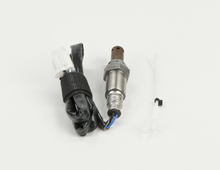 Load image into Gallery viewer, 15011 Wide-band Oxygen Sensor Bosch Canada