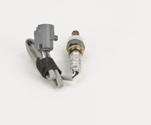 Load image into Gallery viewer, 15045 Oxygen Sensor Bosch Canada