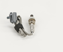 Load image into Gallery viewer, 15046 Oxygen Sensor Bosch Canada