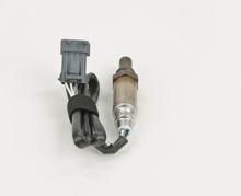 Load image into Gallery viewer, 15063 Oxygen Sensor Bosch Canada