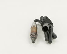 Load image into Gallery viewer, 15109 Actual OE Oxygen Sensor Bosch Canada