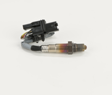 Load image into Gallery viewer, 15143 Wide-band Oxygen Sensor Bosch Canada