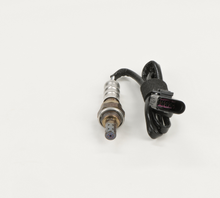 Charger l'image dans la galerie, 15157 Oxygen Sensor Bosch Canada