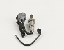 Load image into Gallery viewer, 15171 Wide-band Oxygen Sensor Bosch Canada