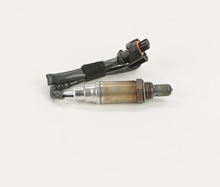 Charger l'image dans la galerie, 15183 Actual OE Oxygen Sensor Bosch Canada