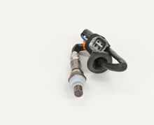 Load image into Gallery viewer, 15243 Oxygen Sensor Bosch Canada