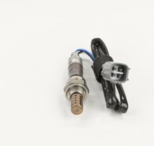 Charger l'image dans la galerie, 15247 Oxygen Sensor Bosch Canada