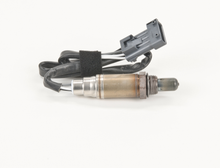 Load image into Gallery viewer, 15250 Actual OE Oxygen Sensor Bosch Canada