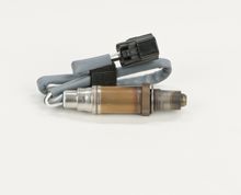 Charger l'image dans la galerie, 15266 Engineered Oxygen Sensor Bosch Canada