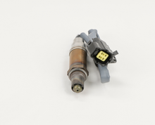 Charger l'image dans la galerie, 15266 Engineered Oxygen Sensor Bosch Canada